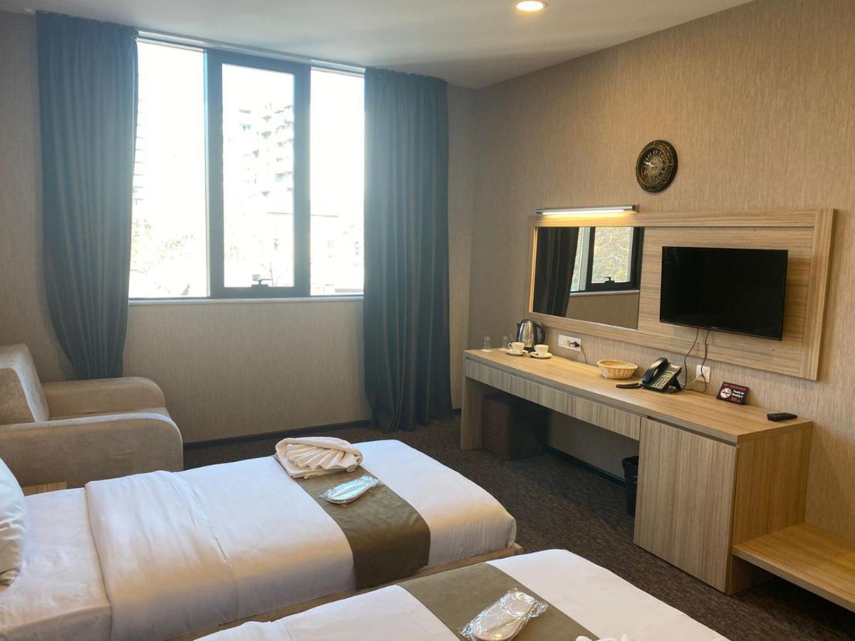 Tbt Hotel Tbilisi Luaran gambar