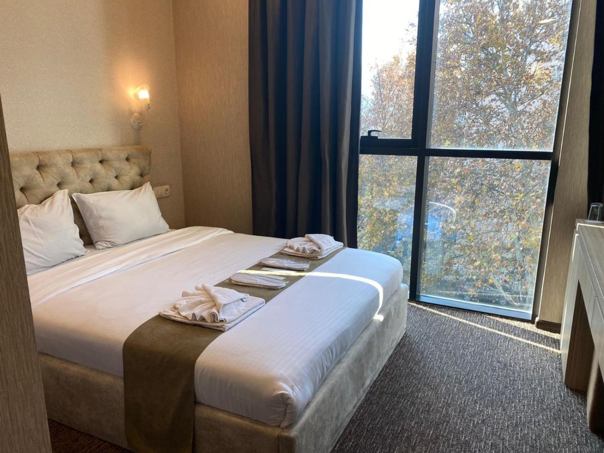 Tbt Hotel Tbilisi Luaran gambar