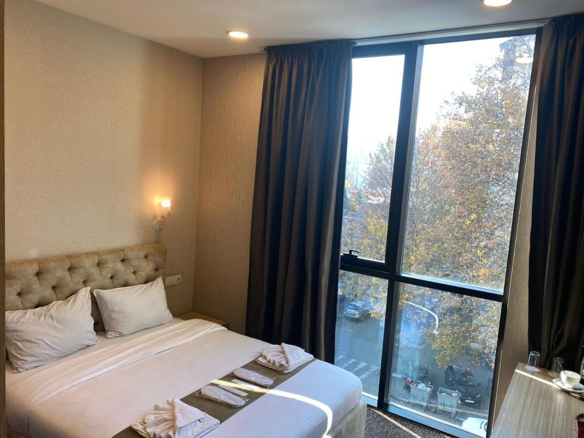 Tbt Hotel Tbilisi Luaran gambar